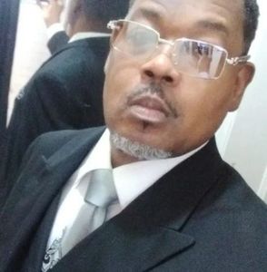 Meet your Posher, Gregory